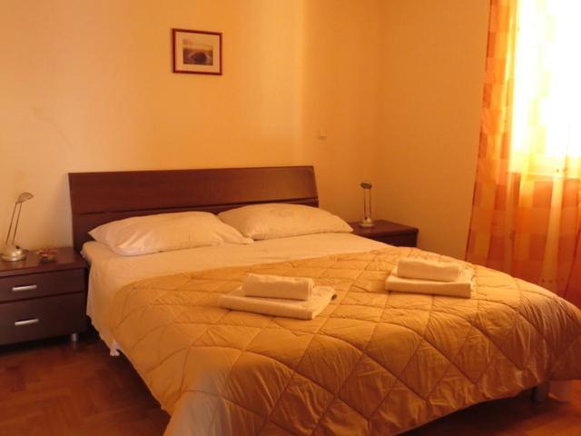 Ara-Ninja Apartment Baska  Bagian luar foto